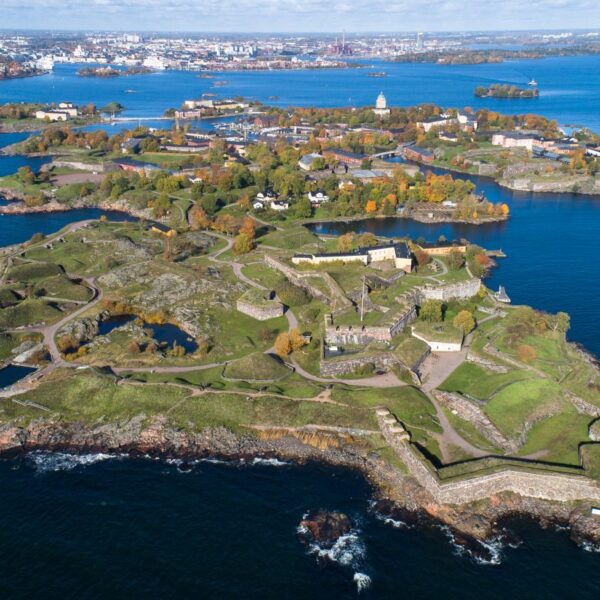 Helsinki (FI): La fortaleza de Suomenlinna se convierte en la estación FORTE CULTURA