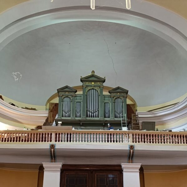 Cadeau de Noël pour Josefov (CZ) : La restauration de l'orgue à tuyaux de l'église de la forteresse est achevée