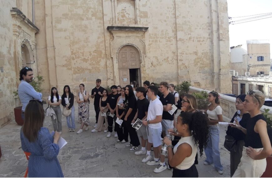 Promouvoir la collaboration entre les sites du patrimoine fortifié et les universités