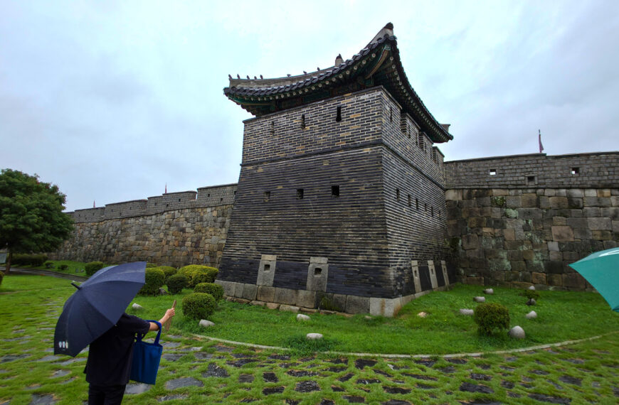 FORTE CULTURA at UNESCO Heritage Site Hwaseong Fortress, Suwon (KOR)